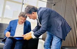 A pedido de Jean Carlos, feirões do São Jorge e IAPC serão reformados com recursos viabilizados pelo senador Wilder Morais em parceria com prefeito Márcio Corrêa