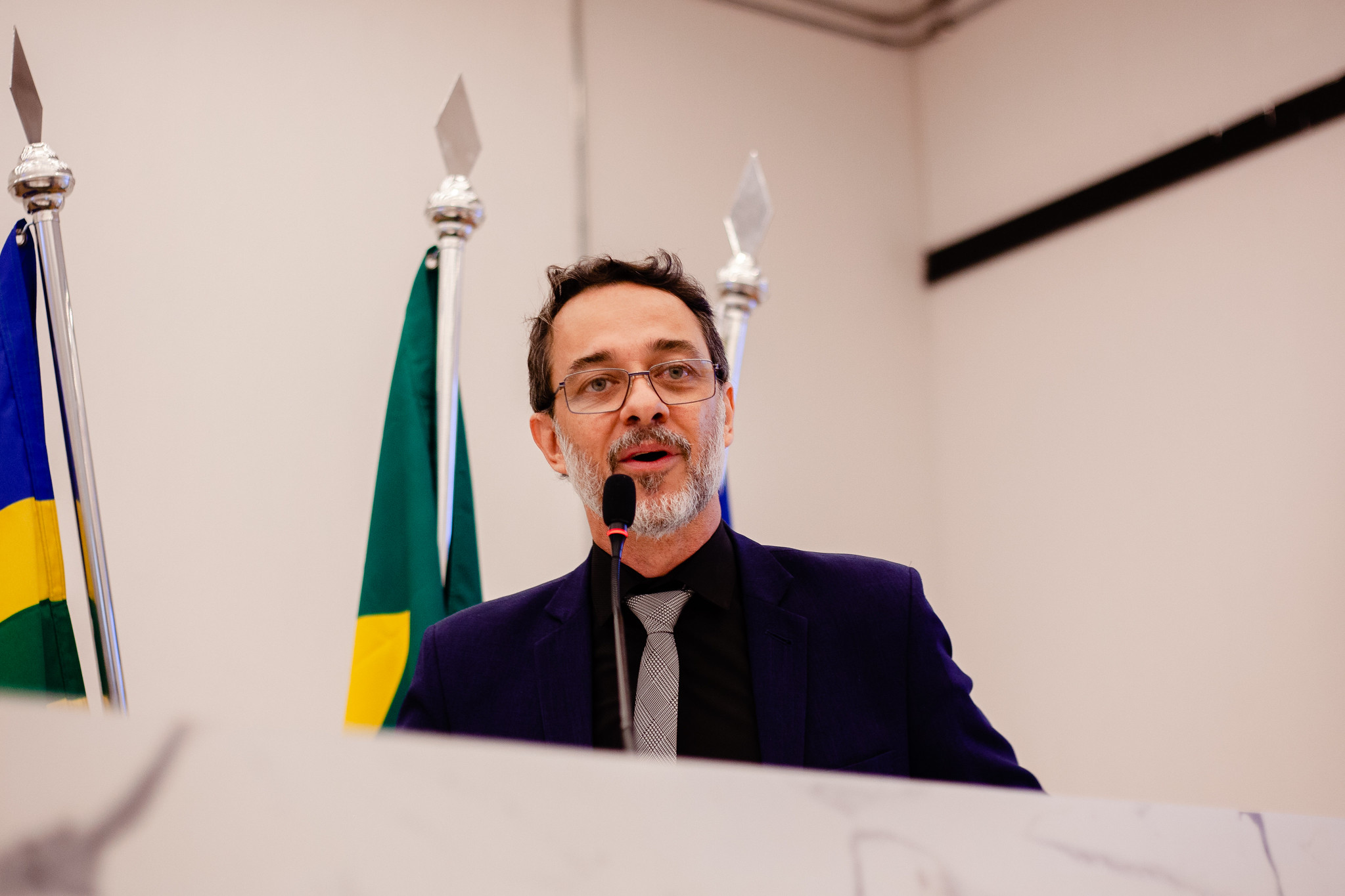 Alex Martins defende retomada do programa Graduação: “bolsas democratizam acesso às universidades”