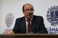 Alfredo Landim agradece CMTT por atender requerimento e fazer sinalização na Avenida Pedro Ludovico
