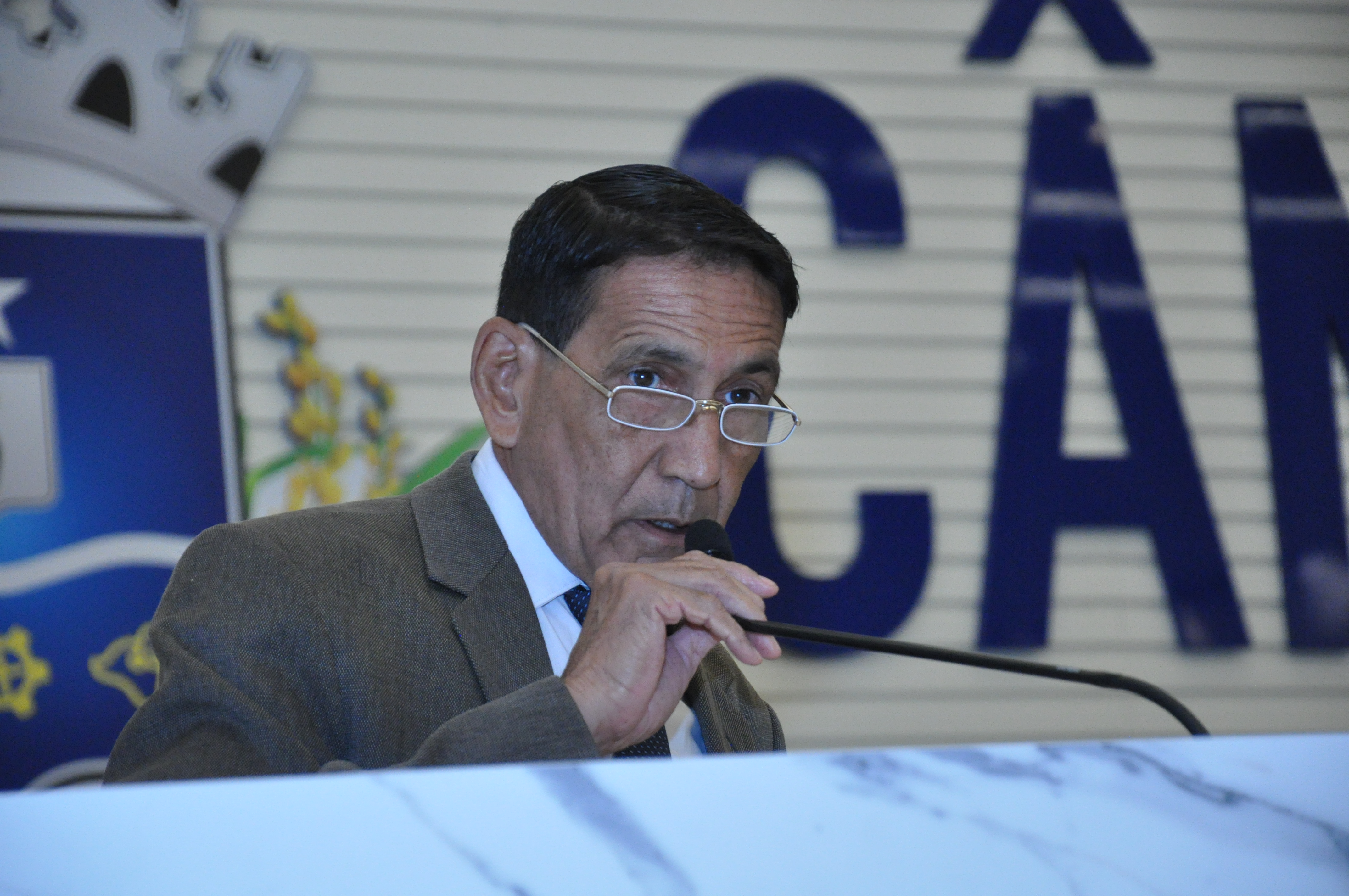 Américo defende a realização de concurso público para a contratação de fiscais da Divisão de Posturas