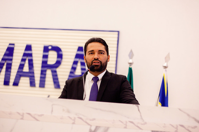 Ananias Junior celebra anúncio de melhorias para trabalhadores do DAIA