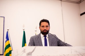 Ananias Júnior defende aprovação de projeto de sua iniciativa que propõe a realização do Mutirão do Emprego em Anápolis