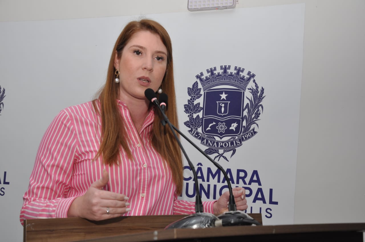 Andreia destaca Dia da Imunização e traz dados da vacinação contra Covid-19 em Anápolis