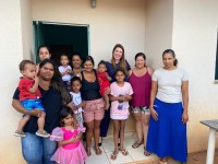 Andreia Rezende avança com seu projeto “Tô no bairro”, conhecendo de perto as demandas da população