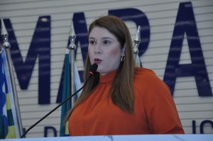 Andreia Rezende chama atenção para importância das ações de combate aos problemas de saúde mental