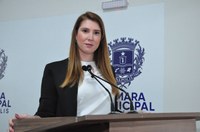 Andreia Rezende comemora parceria que prevê instalação de polo de extensão da UFG em Anápolis