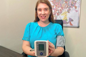 Andreia Rezende defende distribuição gratuita de aparelhos de pressão arterial