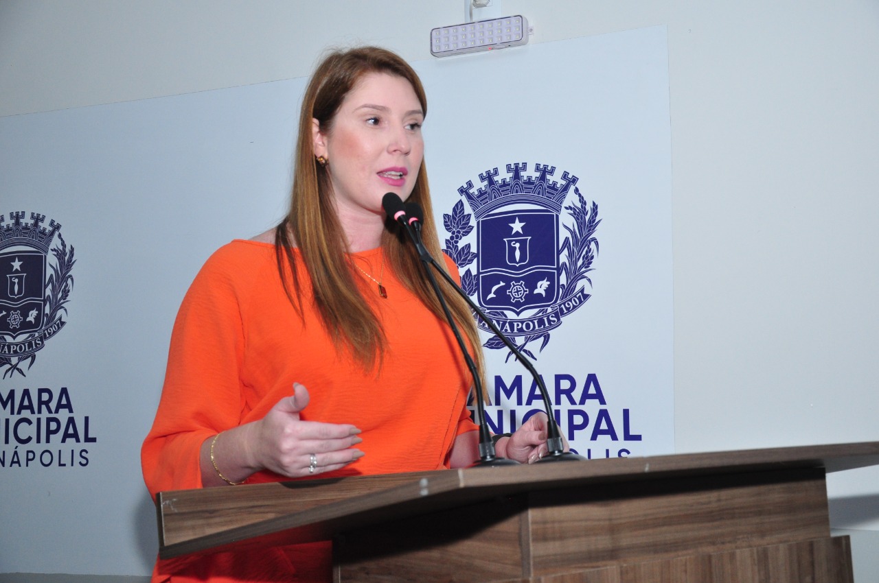 Andreia Rezende destaca grandiosidade do Hospital Municipal Alfredo Abrahão