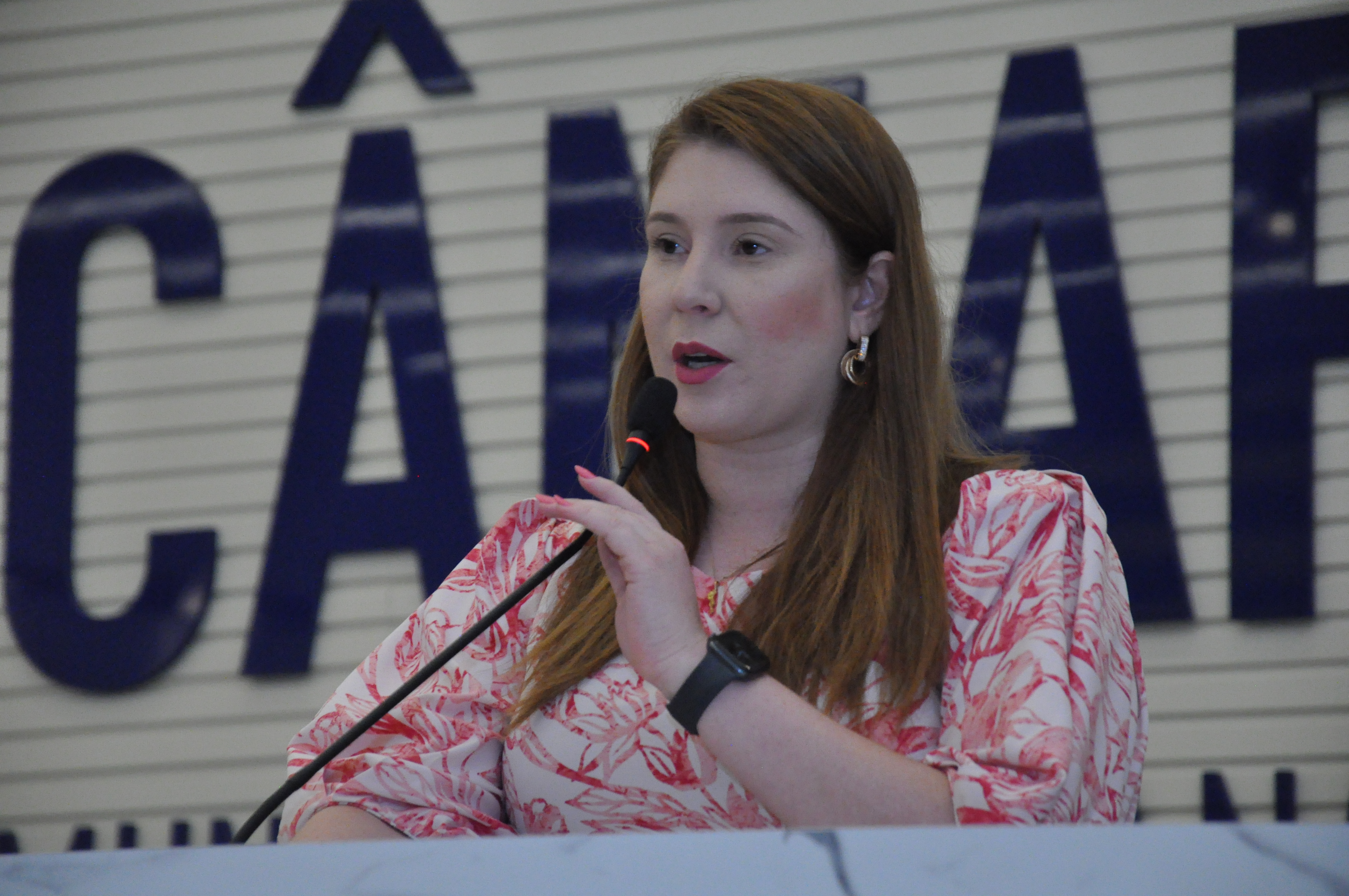 Andreia Rezende destaca realização do Reurb-S no Bairro Novo Paraíso