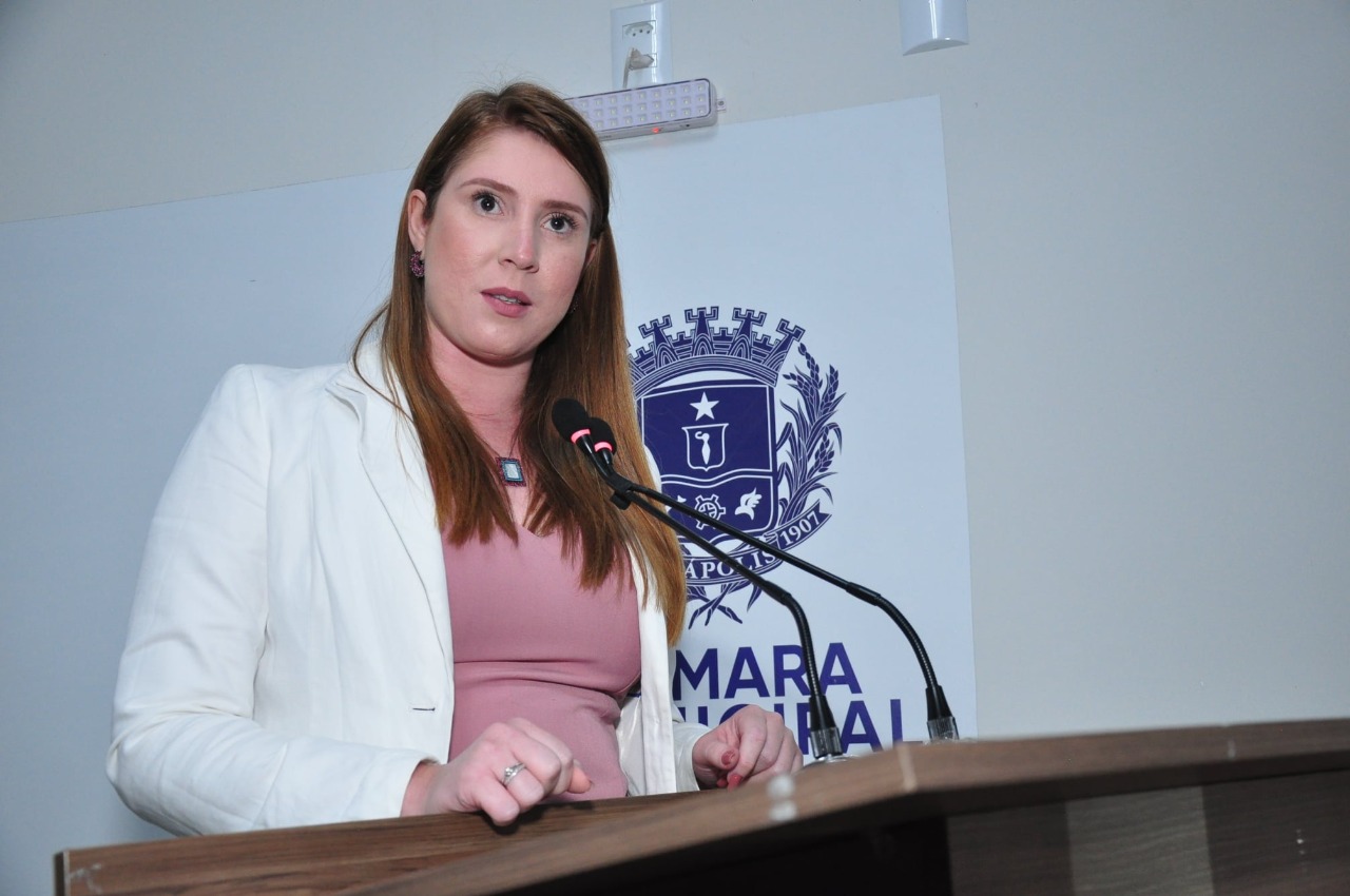 Andreia Rezende propõe construção de memorial em homenagem às vítimas de covid 