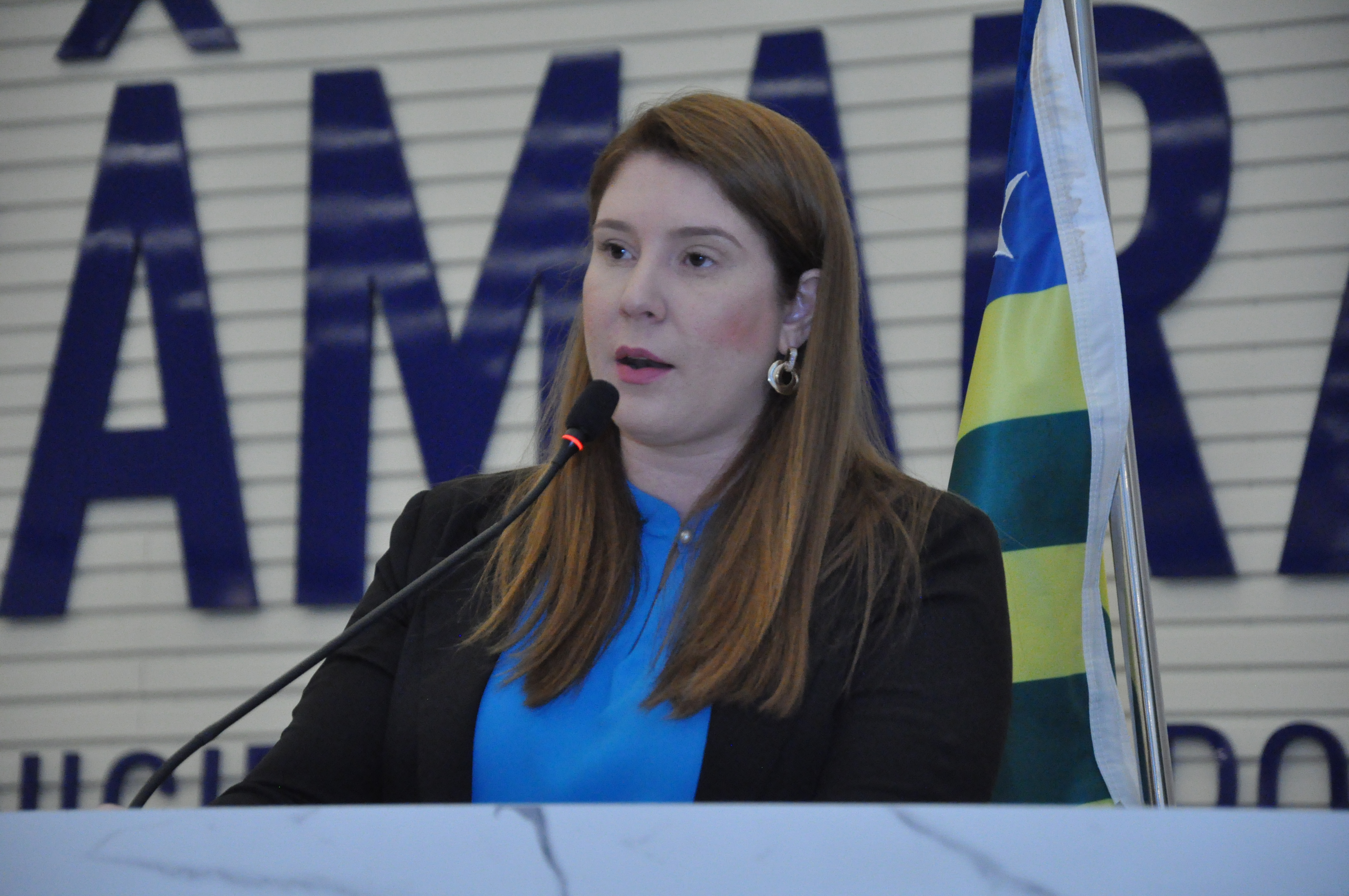 Andreia Rezende ressalta entrega de benefícios sociais feita pelo governo estadual em Anápolis