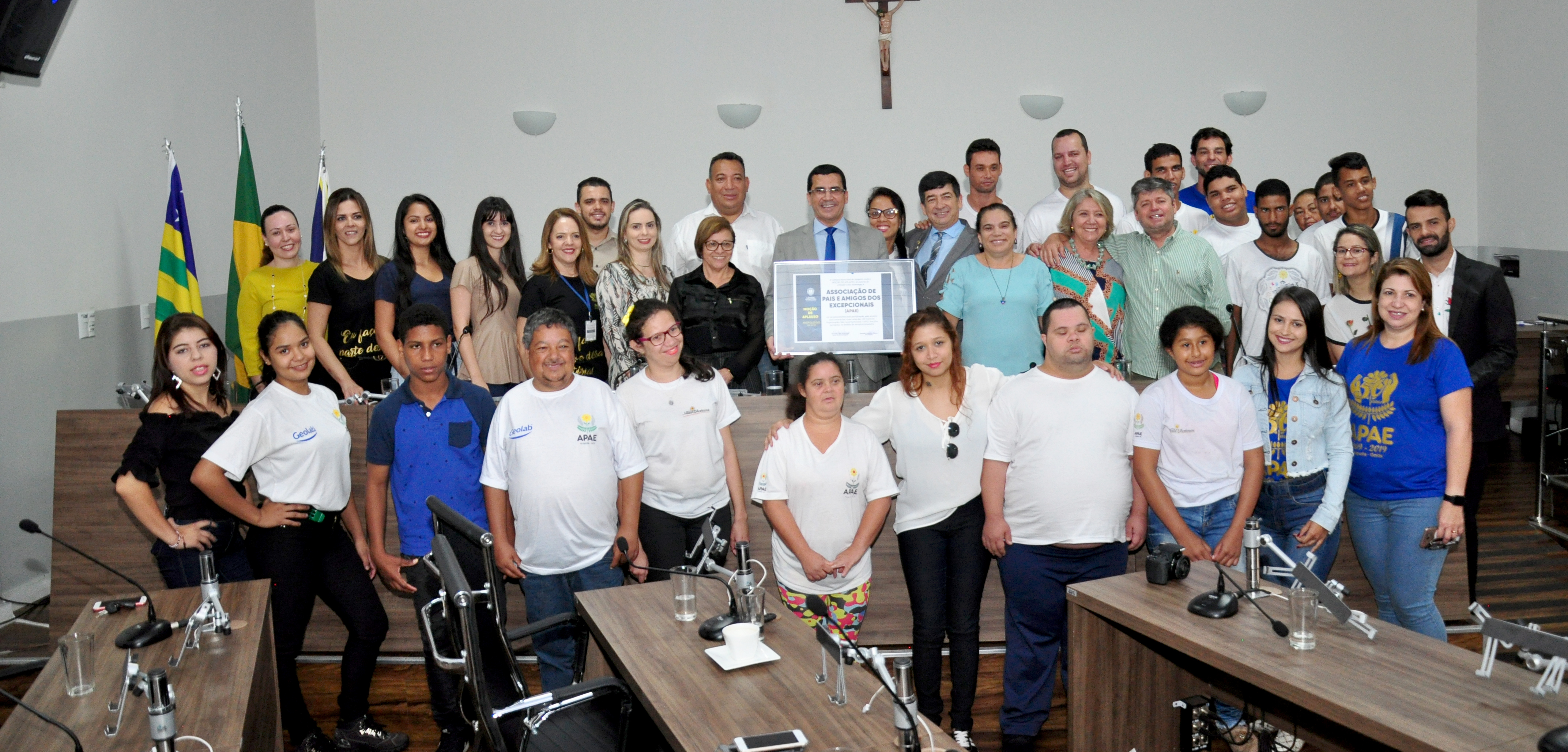 Apae Anápolis é homenageada pelo tricampeonato do prêmio 100 melhores ONGs do Brasil