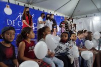 Apresentações culturais e centenas de crianças marcam Natal de Coração na Vila Formosa