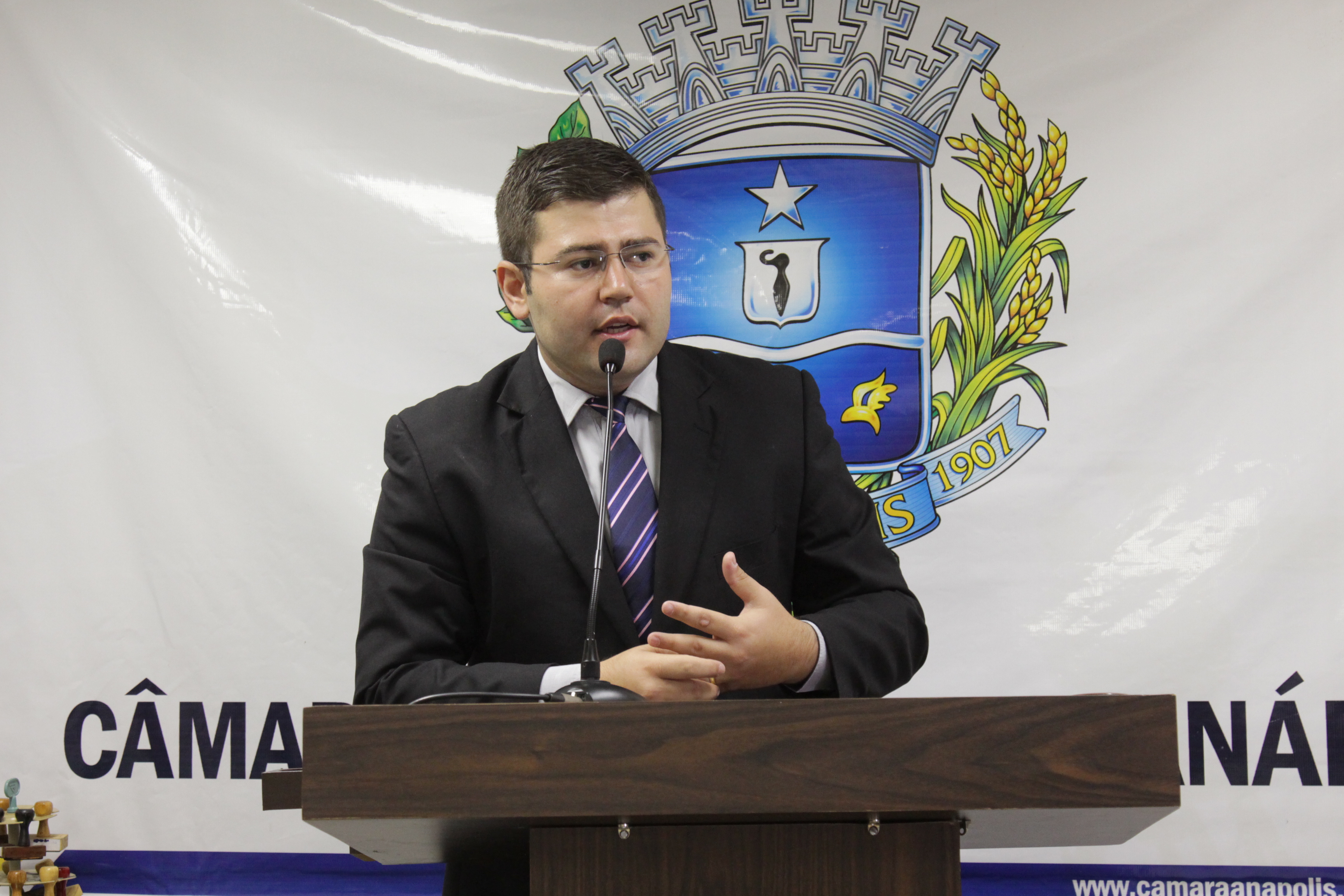 Aprovado projeto de Amilton Filho proibindo uso de materiais de fácil combustão em Anápolis