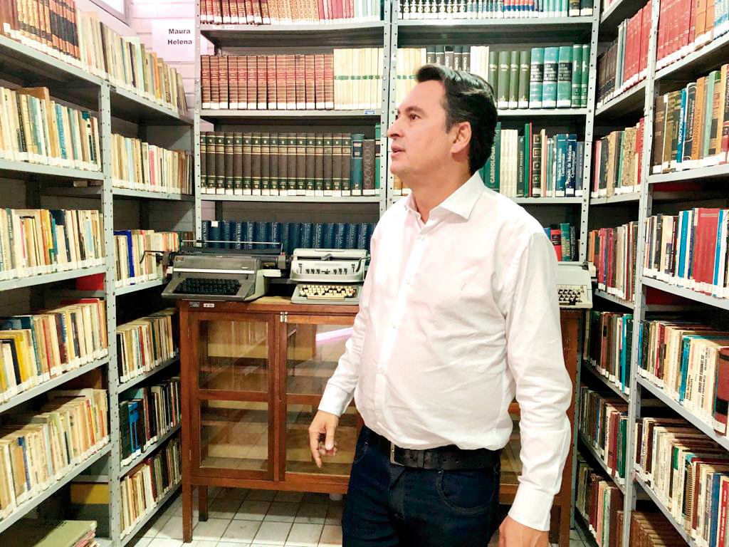 Aprovado projeto de Jean Carlos que considera Biblioteca Zeca Batista Patrimônio Histórico e Cultural do Município