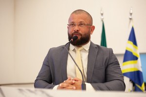 Cabo Fred Caixeta anuncia certificado de honra ao mérito aos alunos primeiros colocados dos colégios estaduais militares e do sistema regular