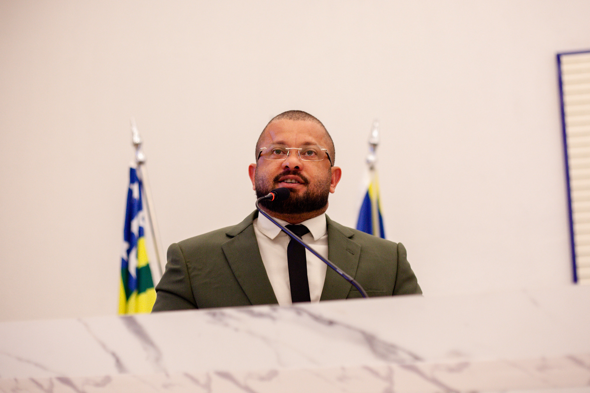 Cabo Fred Caixeta anuncia projeto que busca coibir venda criminosa de fios de cobra e alumínio furtados na cidade