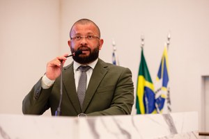 Cabo Fred Caixeta denuncia que alunos de colégio estadual seriam coagidos para se inscrever como eleitor