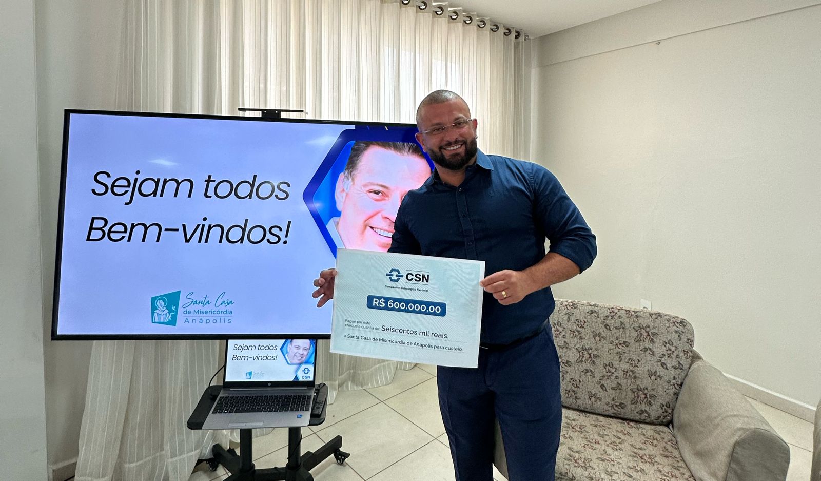 Cabo Fred Caixeta participa de entrega do cheque da fundação CSN