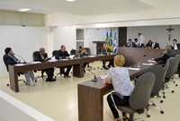 Câmara aprova aumento de salário aos professores municipais