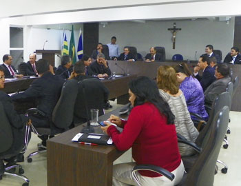 Câmara aprova aumento de salário dos professores