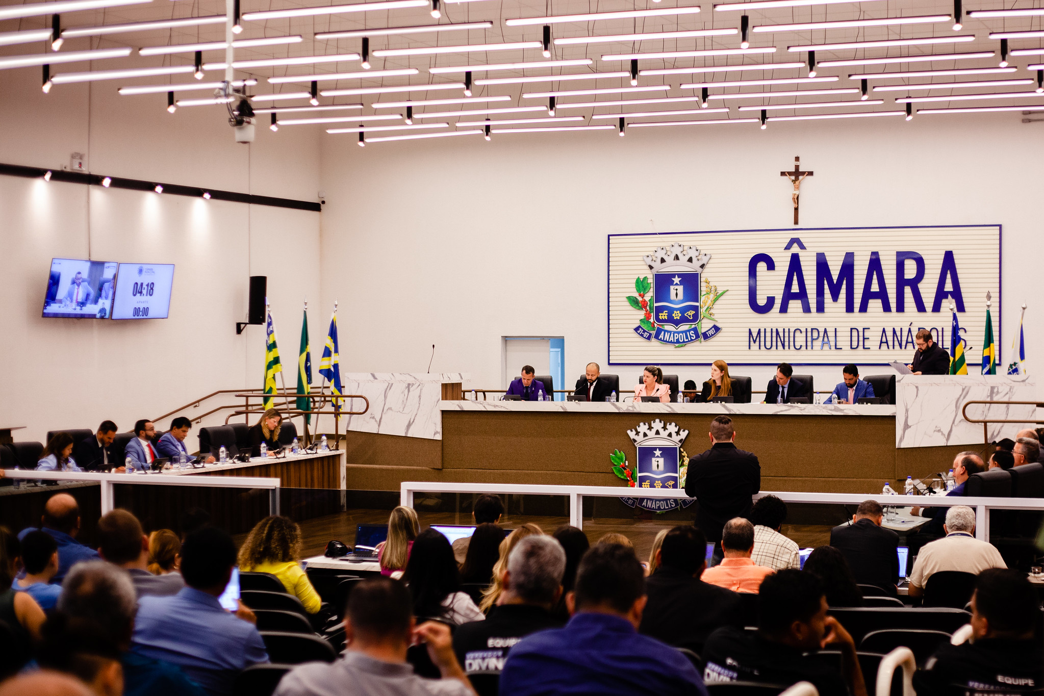 Câmara aprova data-base dos servidores municipais em sessão extraordinária
