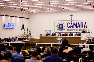Câmara aprova data-base dos servidores municipais em sessão extraordinária