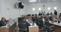 Câmara aprova regulamentação de antenas de telecomunicações e de venda de áreas públicas da Reurb-E