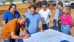 Câmara assina ordem de serviço para início de obras de escola municipal no Setor Industrial Munir Calixto