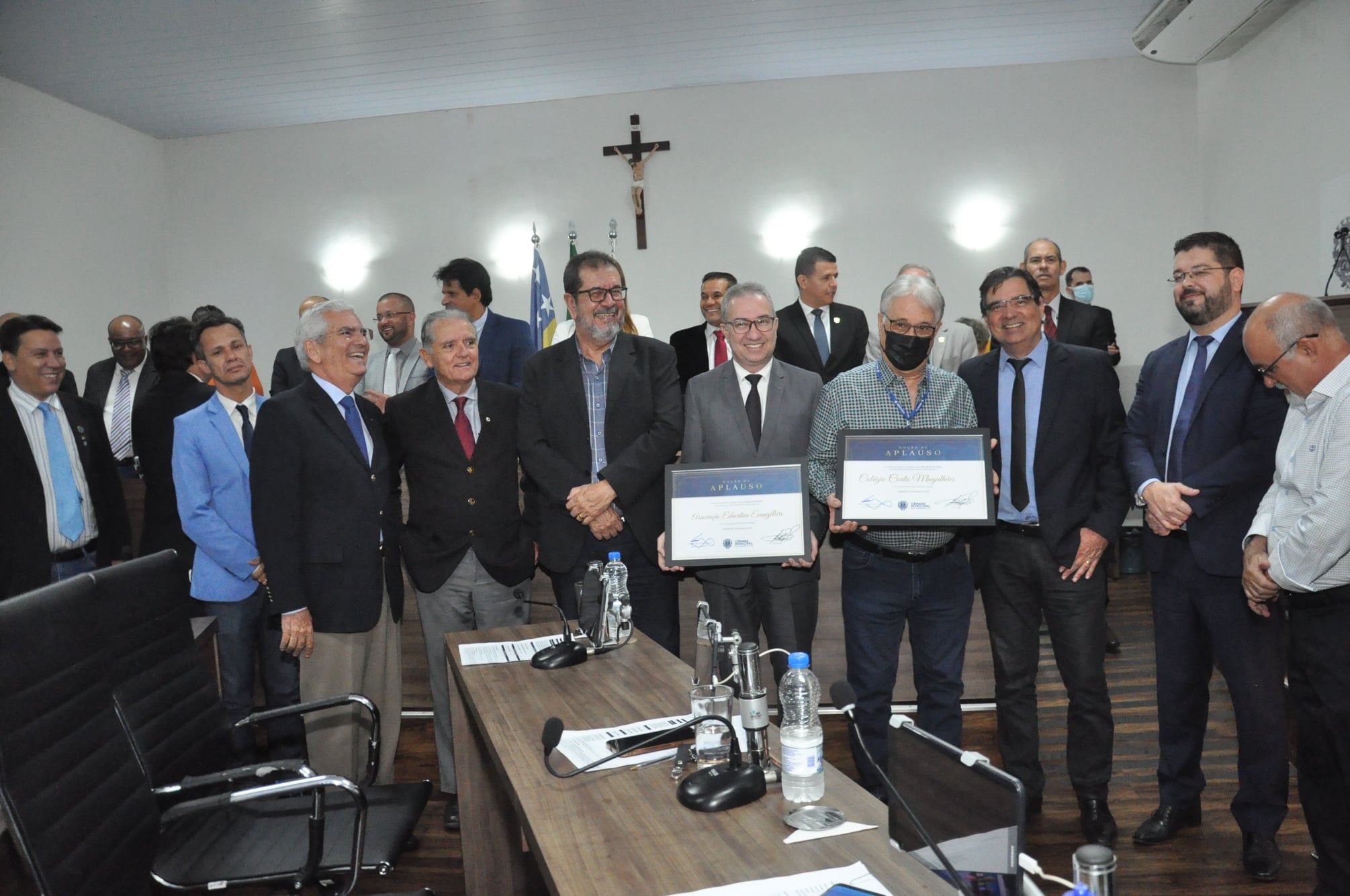 Câmara celebra 75 anos da Associação Educativa Evangélica e 90 anos do Colégio Couto Magalhães