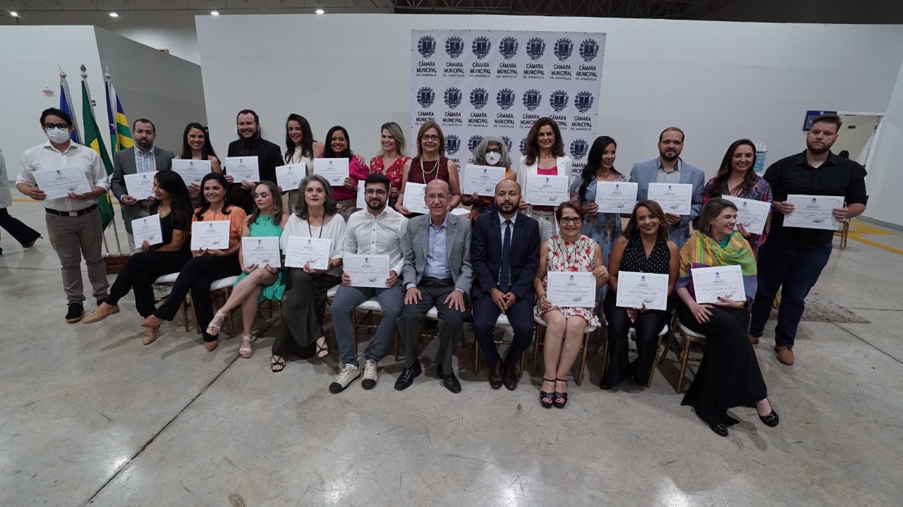 Câmara celebra Dia do Psicólogo em sessão solene, com entrega de moções de aplauso a profissionais da cidade