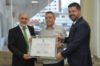 Câmara concede título de cidadania anapolina ao fundador do Grêmio Esportivo Anápolis