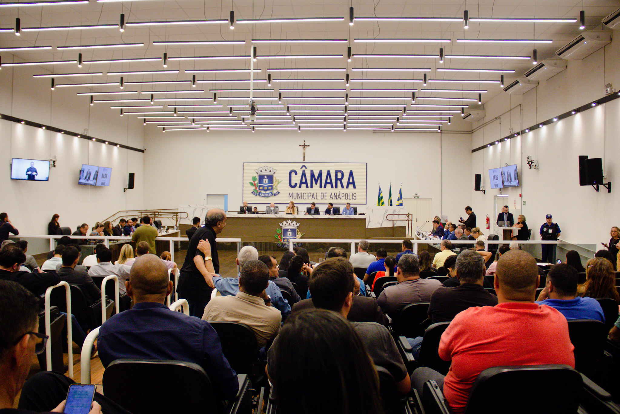 Câmara de Anápolis encerra semestre com mais de 3 mil ações legislativas e gestão eficiente sob liderança de Andreia Rezende