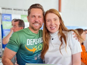 Câmara de Anápolis entrega Título de Cidadania ao presidente da Alego, Bruno Peixoto, em sessão solene pelos 118 anos da cidade