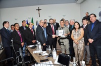 Câmara entrega Moção de Aplauso a policiais militares do Proerd