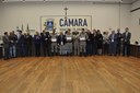 Câmara entrega Moção de Aplauso a policiais militares que salvaram a vida de criança de cinco anos de idade Câmara entrega Moção de Aplauso a policiais militares que salvaram a vida de criança de cinco anos de idade