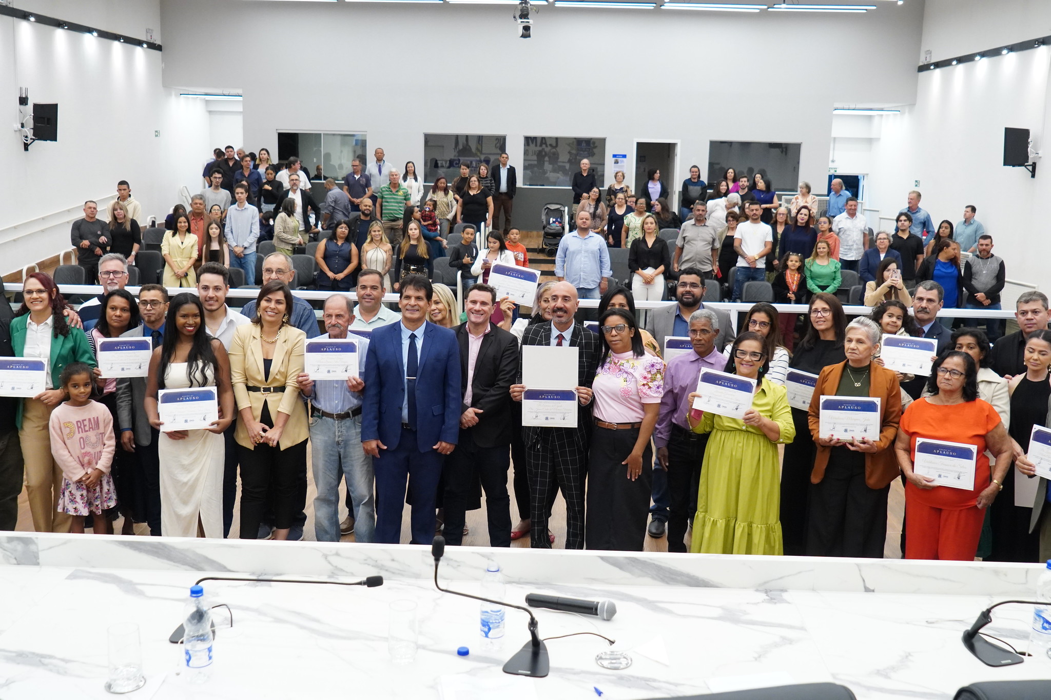 Câmara faz homenagem pela passagem do Dia Internacional da Família e reafirma seu compromisso com o fortalecimento da instituição familiar