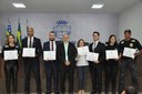 Câmara homenageia equipe policial que investigou feminicídio de Tayná Pinheiro Duque