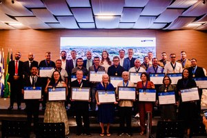 Câmara  homenageia os 77 anos da Vila Jaiara com entrega da Medalha Homero Ferreira da Cunha