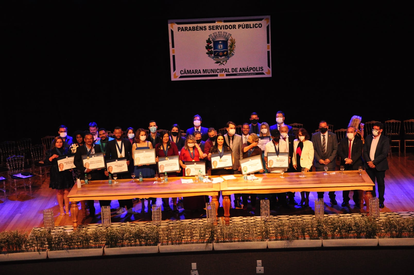 Câmara homenageia servidores públicos, em sessão solene, com Medalha Gérson Pereira de Araújo