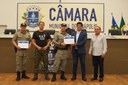 Câmara Municipal homenageia profissionais da Polícia Militar em Moção de Aplauso