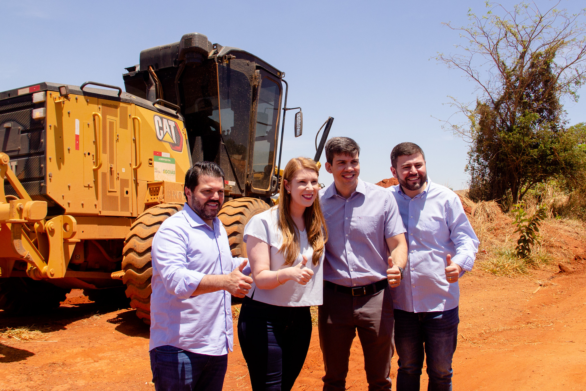 Câmara Municipal integra parceria entre Município e Estado para execução de obras em Anápolis, e participa da assinatura de ordem de serviço para pavimentação