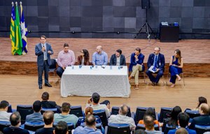 Câmara Municipal participa de reunião que define plano emergencial para reorganizar a fiação aérea em Anápolis