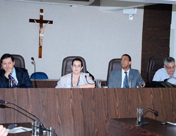 Câmara Municipal realiza audiência pública sobre internação compulsória