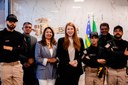 Câmara Municipal recebe integrantes da Polícia Legislativa de Goiás a convite da vereadora Capitã Elizete