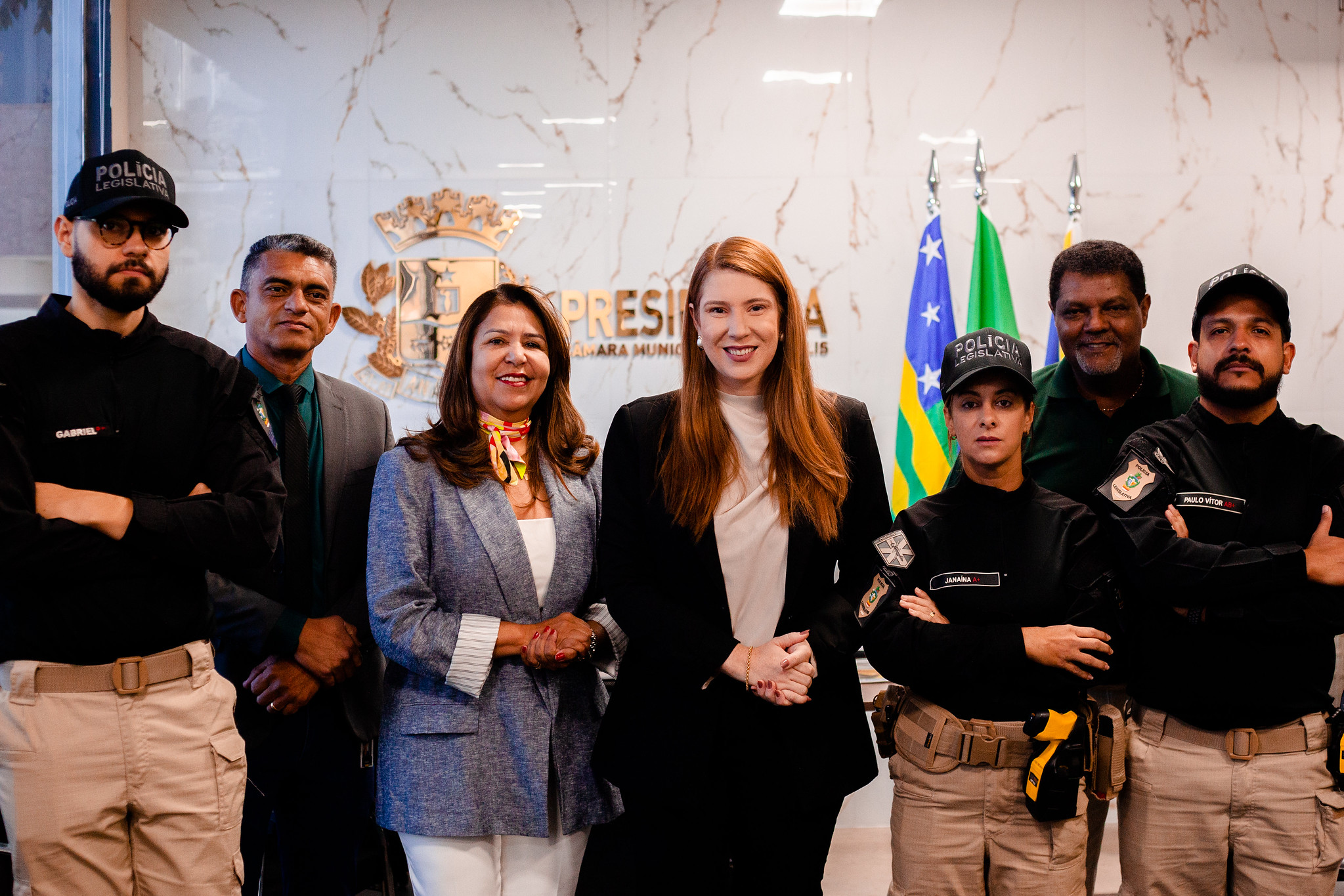 Câmara Municipal recebe integrantes da Polícia Legislativa de Goiás a convite da vereadora Capitã Elizete
