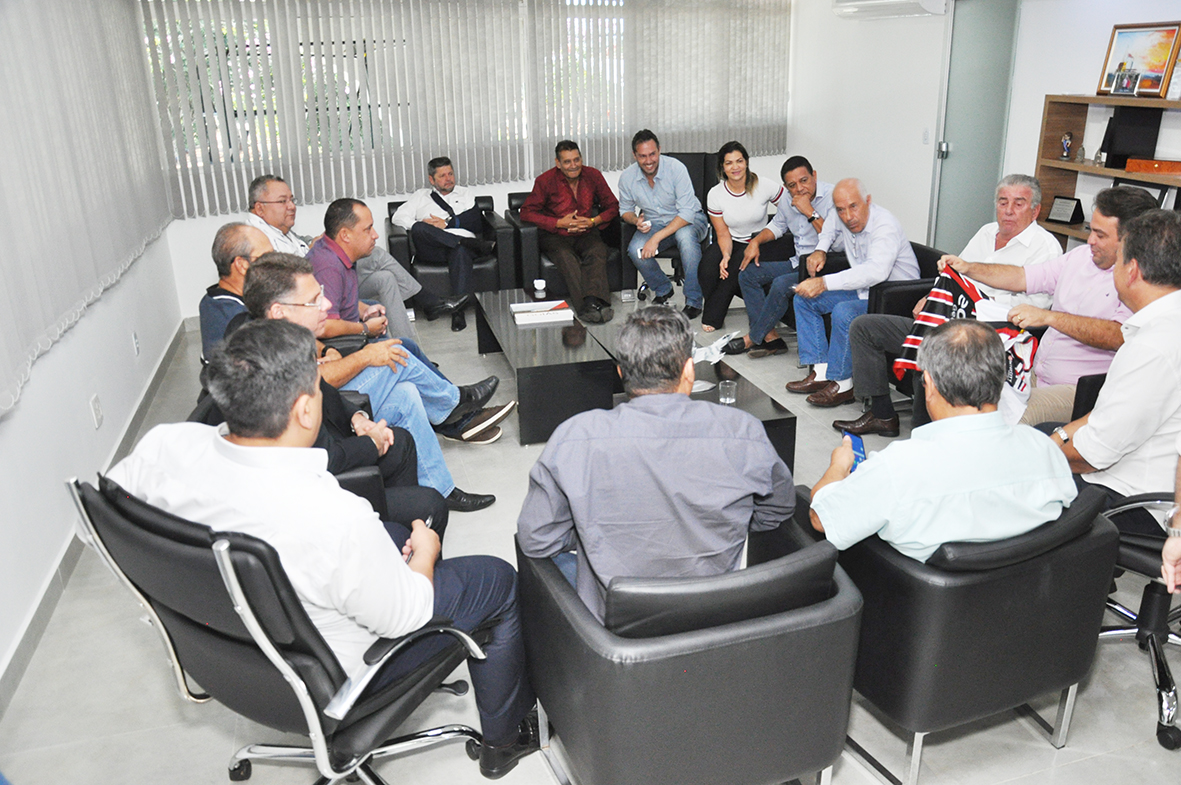 Câmara, Prefeitura e clubes profissionais debatem melhorias para o Torcida Premiada