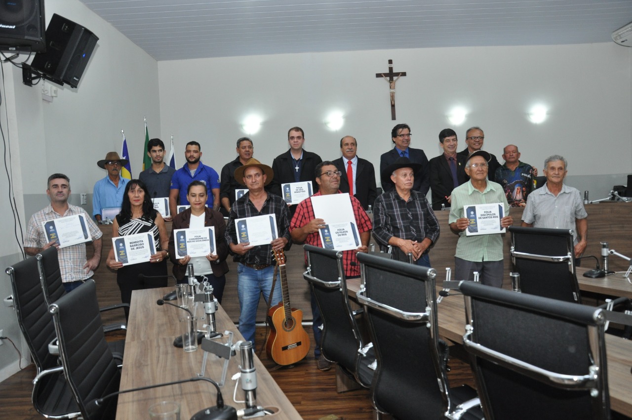 Câmara presta homenagem aos Grupos Regionais de Folia