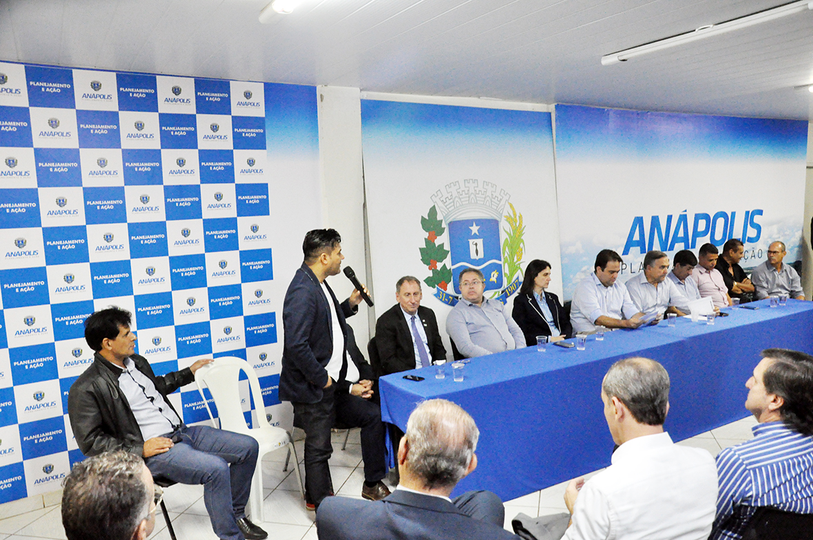 Câmara prestigia posse do novo secretário de Desenvolvimento Econômico de Anápolis