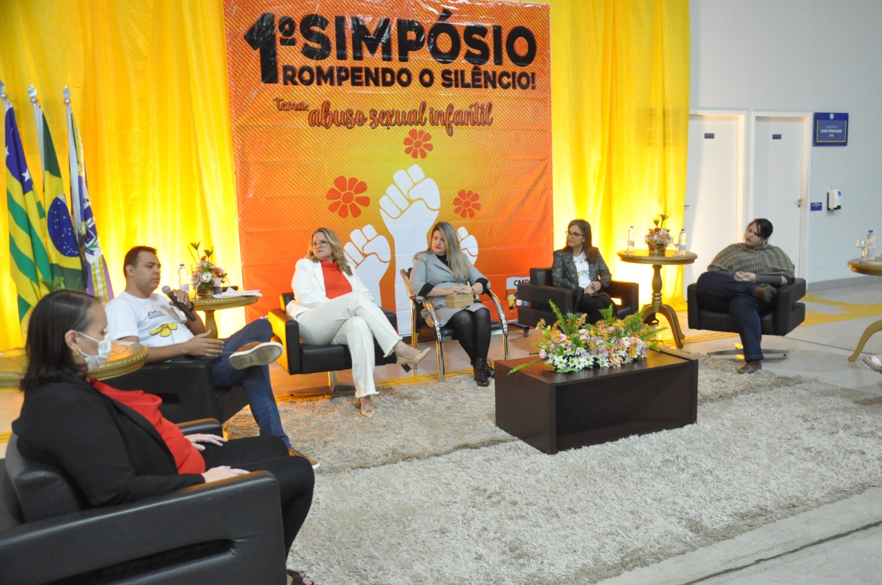 Câmara realiza 1º Simpósio Rompendo o Silêncio, sobre combate à exploração sexual e abuso infantil